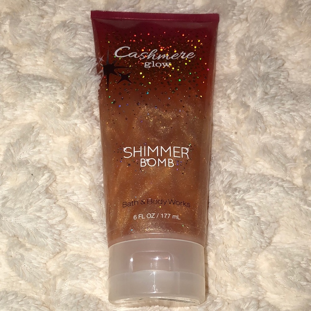 Bath and Body Works Shimmer Bomb!